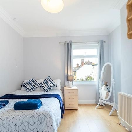2 Bedroom Apartment Southend-On-Sea Zewnętrze zdjęcie